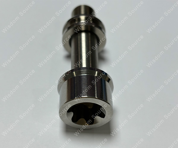 Titanium Torx Head Lug Bolts and Nuts for Modified Cars